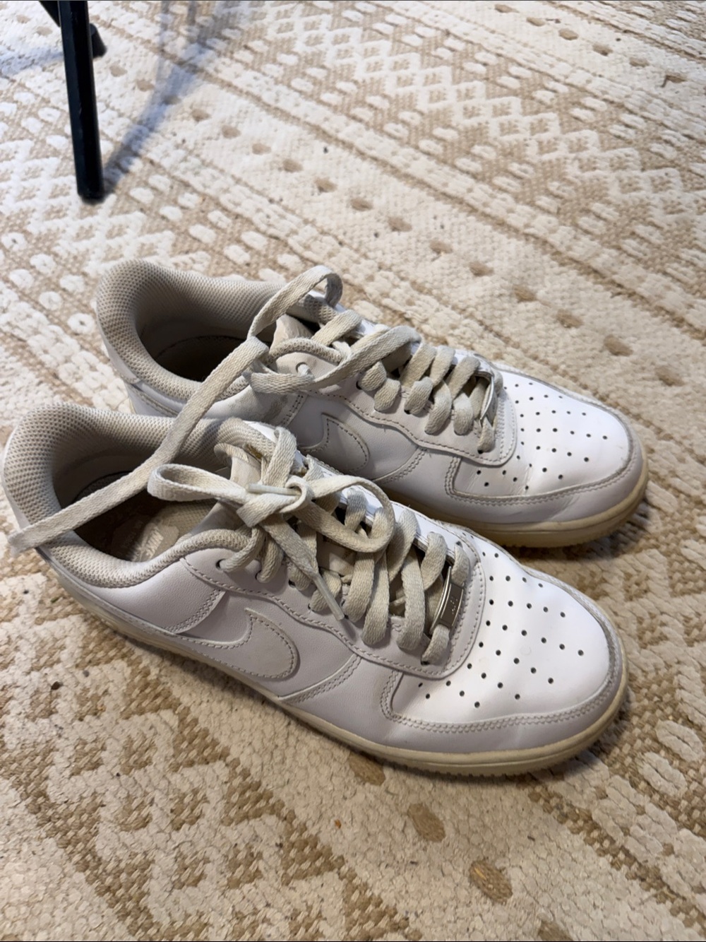Casual Men's Low-Top Sneakers in White/Cream